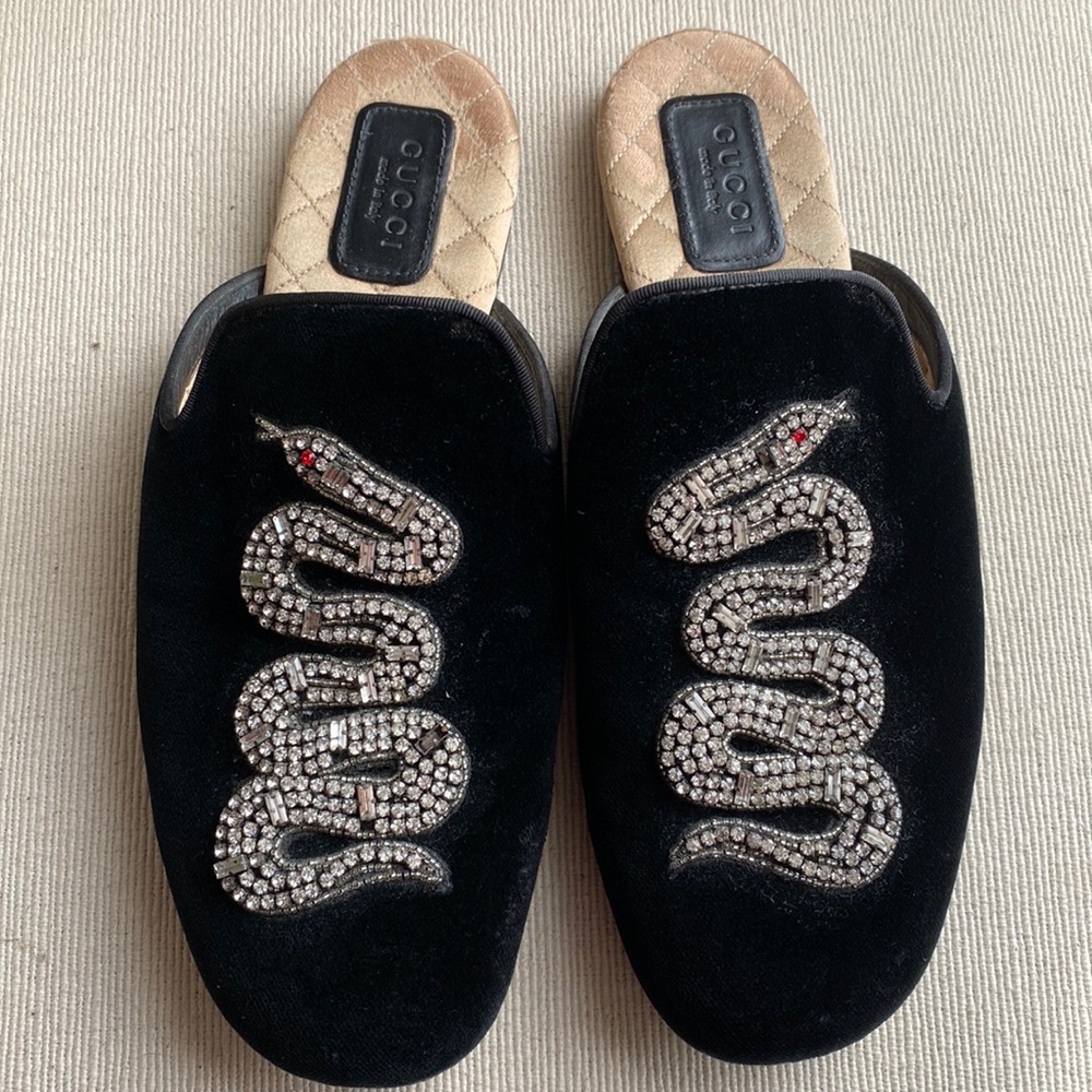 Gucci Black Velvet Crystal Embellished Snake Flat Mules Size 37